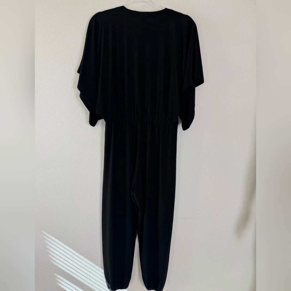 Norma Kamali Black Plunge V-Neck Jogger Jumpsuit - Picture 5 of 7